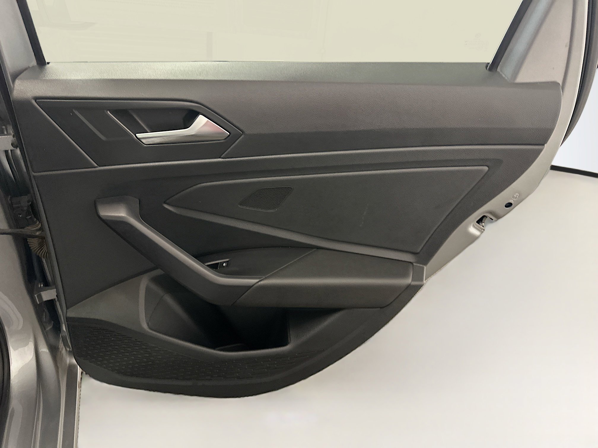 Used 2024 Volkswagen Jetta SE image 31