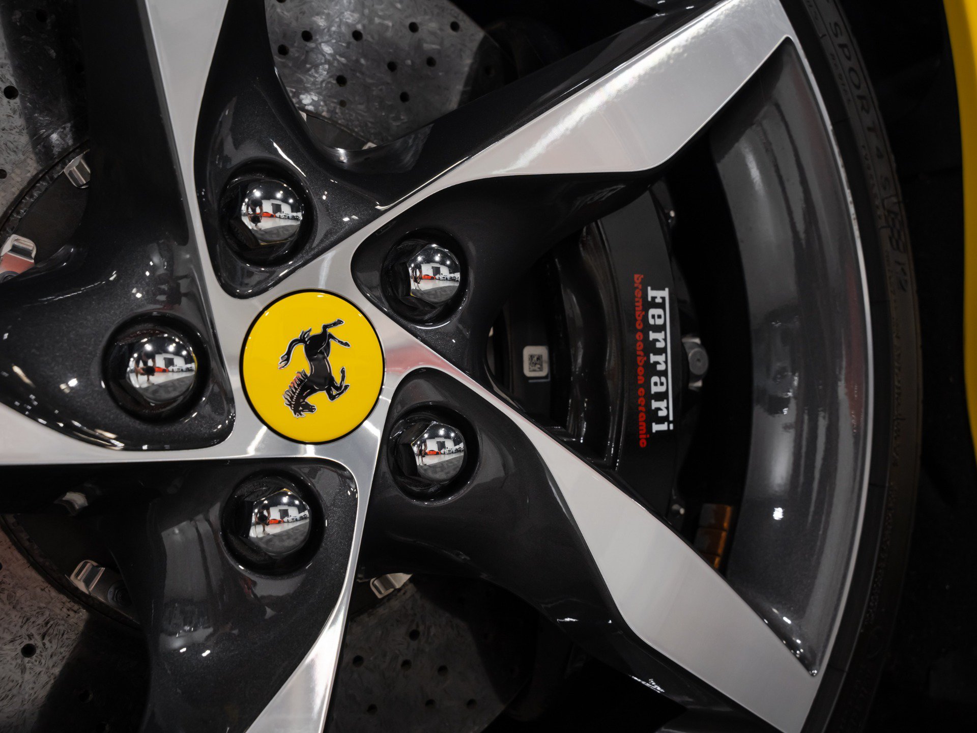 Used 2023 Ferrari Portofino M RWD image 28