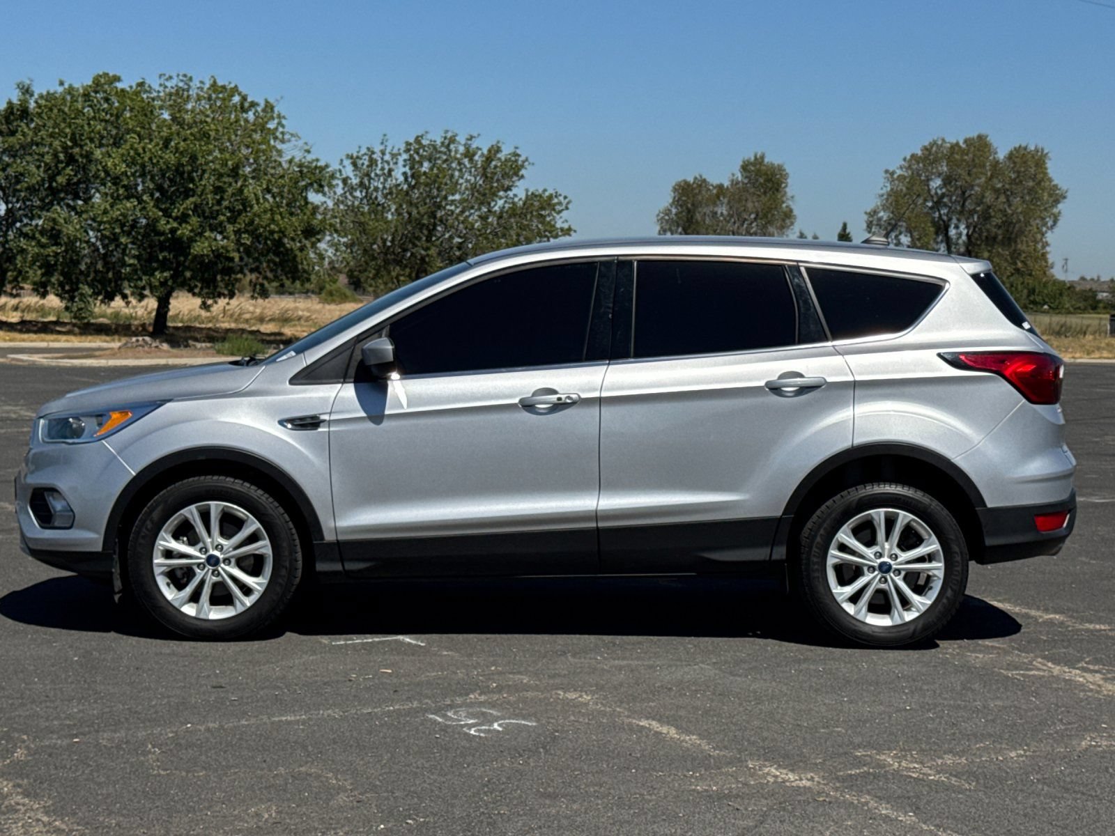 Used 2019 Ford Escape SE FWD image 7