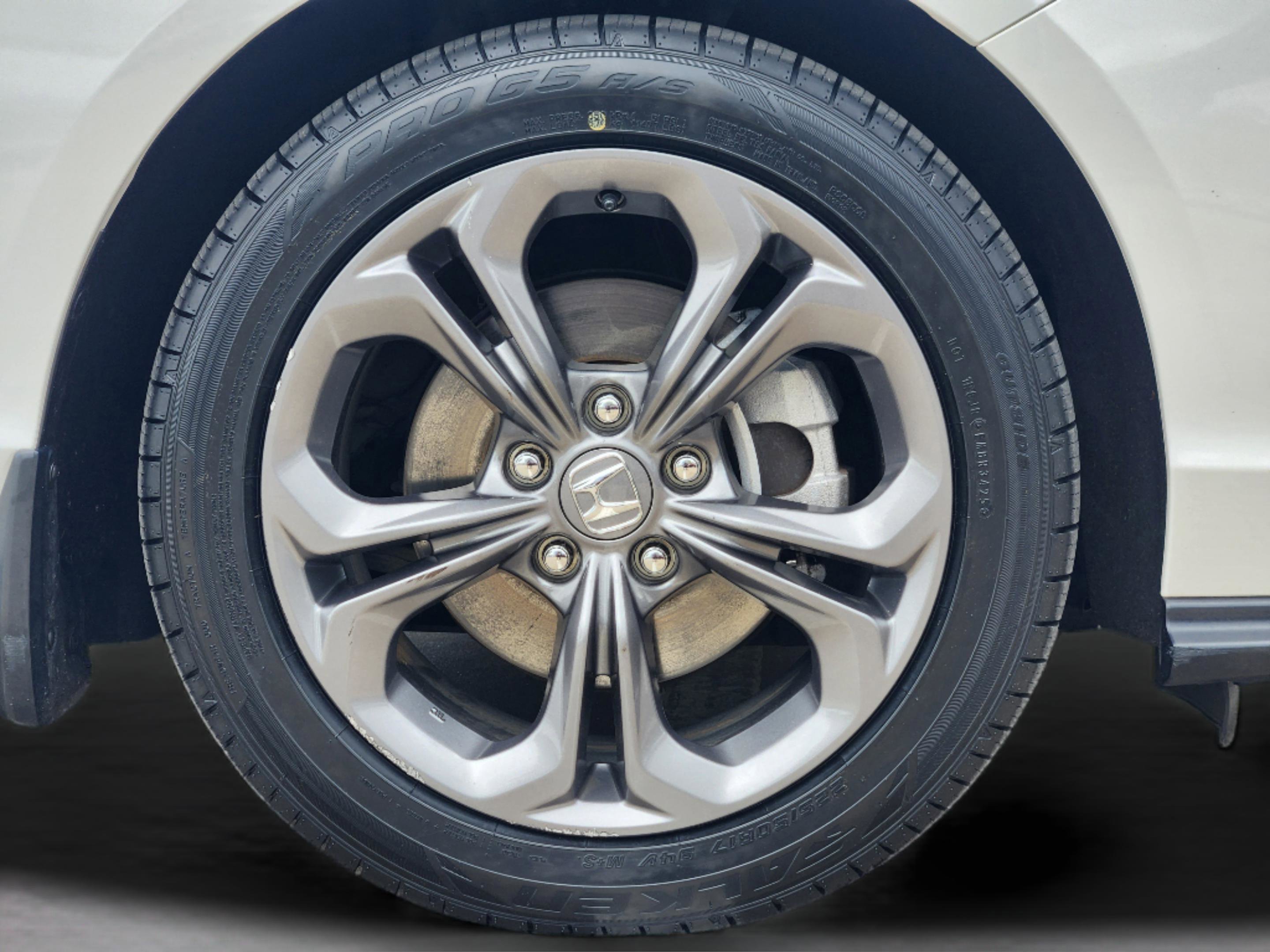 Certified 2023 Honda Accord EX image 11