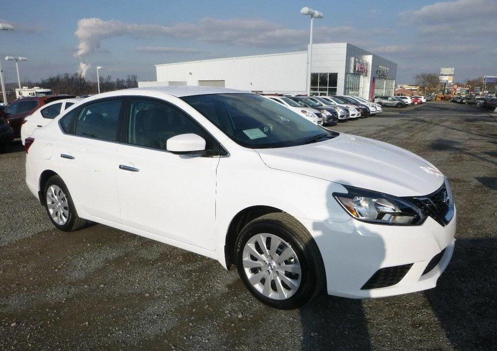 Used 2019 Nissan Sentra S image 3