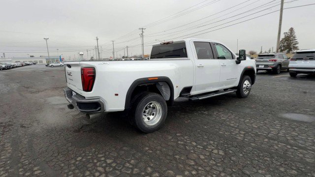 New 2026 GMC Sierra 3500 SLE image 8