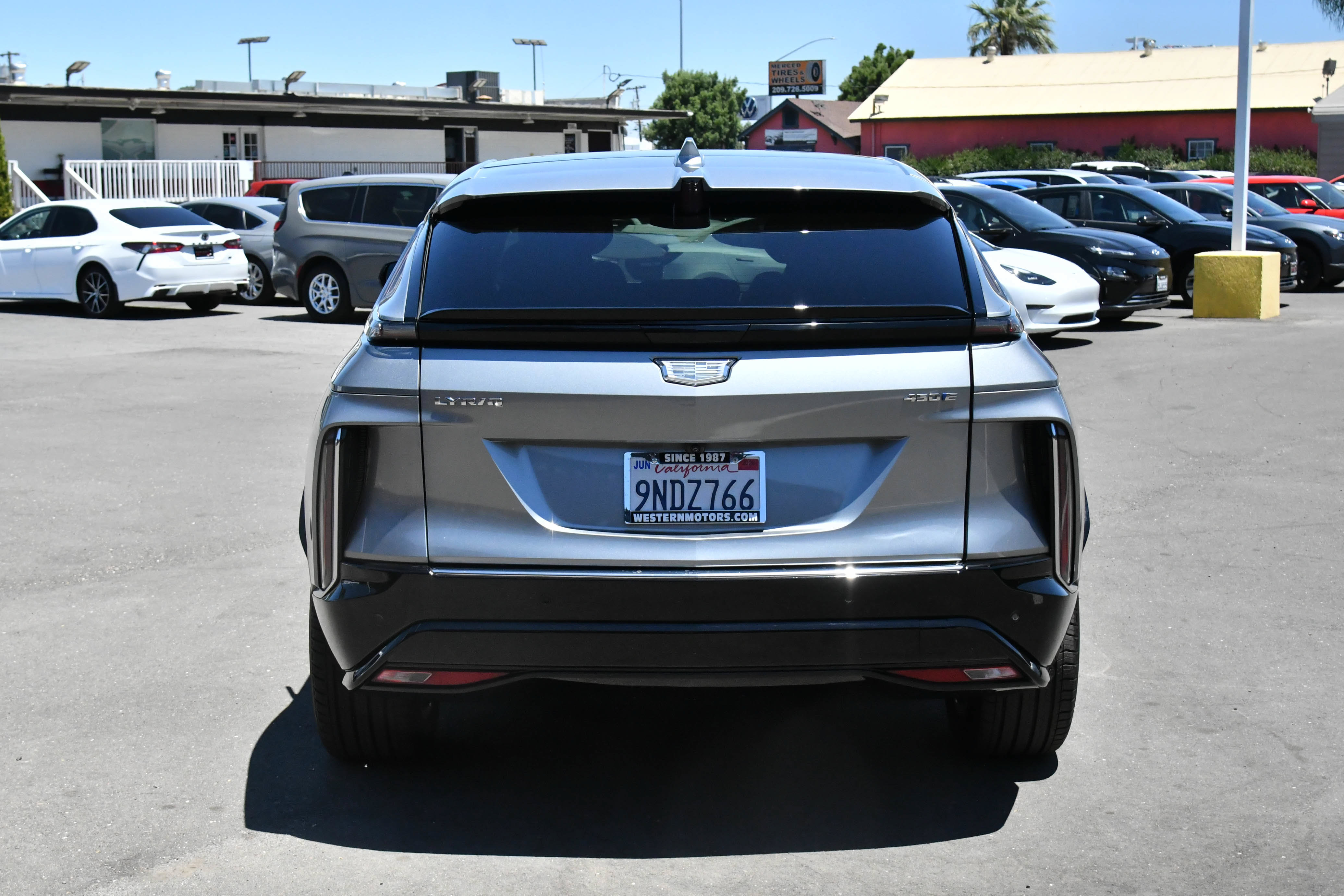 Used 2024 Cadillac Lyriq Tech RWD image 7