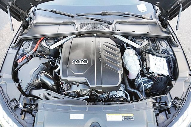 Used 2023 Audi A4 2.0T Premium Plus w/ Premium Plus Package AWD/4WD image 15
