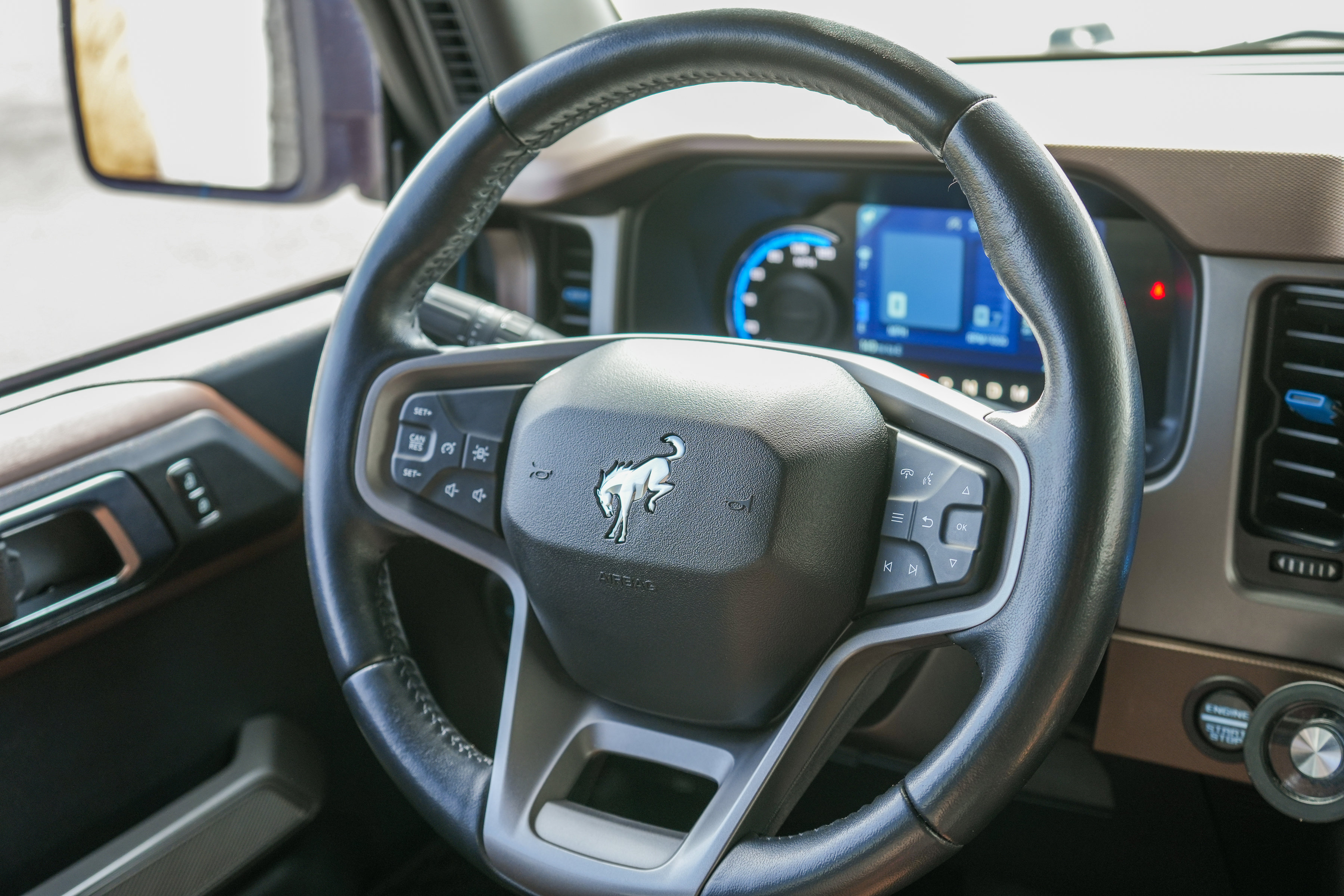 Used 2023 Ford Bronco Outer Banks w/ Sasquatch Package image 25