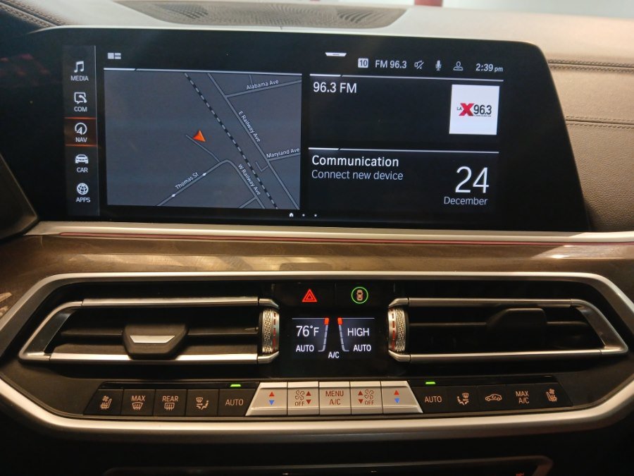 Used 2023 BMW X5 M50i w/ Executive Package AWD/4WD image 40