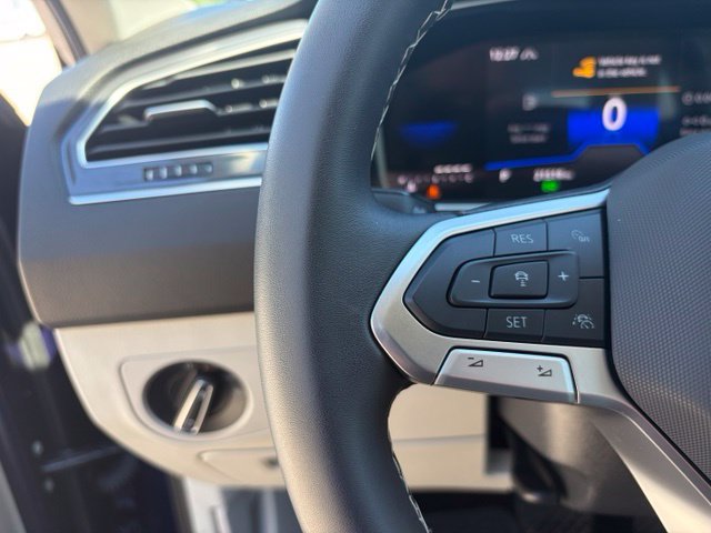 Certified 2024 Volkswagen Tiguan SE AWD/4WD image 21