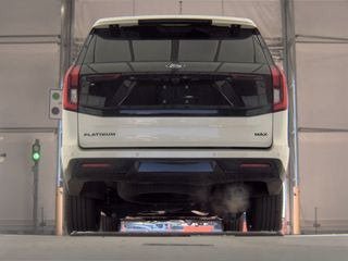 Used 2025 Ford Expedition Max Platinum w/ Stealth Appearance Package AWD/4WD image 7