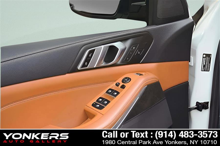 Used 2022 BMW X5 xDrive40i AWD/4WD image 34