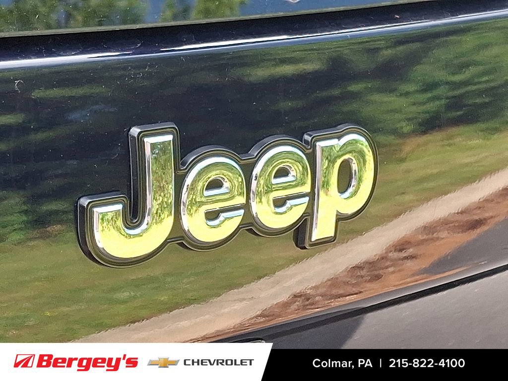 Used 2014 Jeep Cherokee Limited AWD/4WD image 32