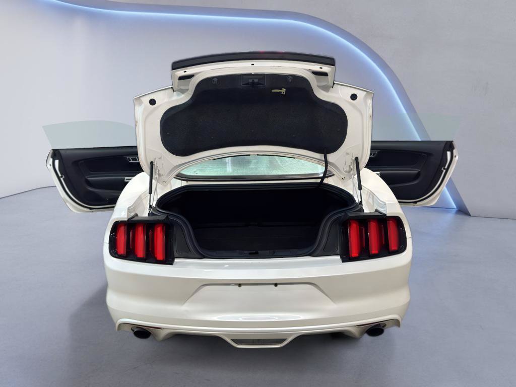 Used 2017 Ford Mustang Coupe RWD image 13