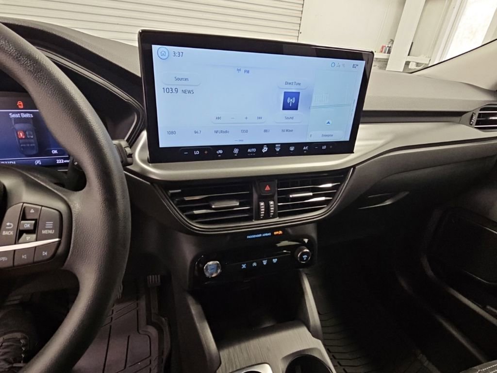 Used 2025 Ford Escape Active w/ Tech Pack #1 FWD image 14