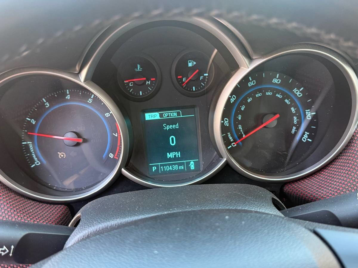 Used 2013 Chevrolet Cruze LT image 8