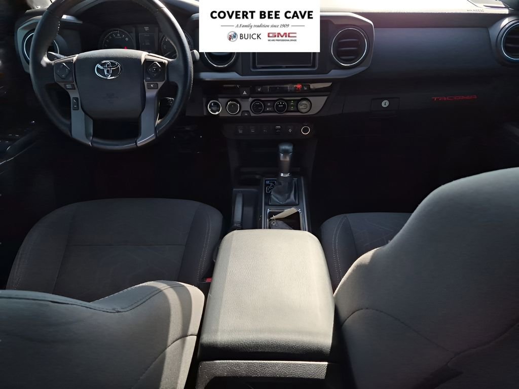 Used 2016 Toyota Tacoma TRD Sport image 26