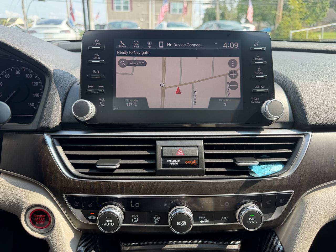Used 2018 Honda Accord Touring image 19