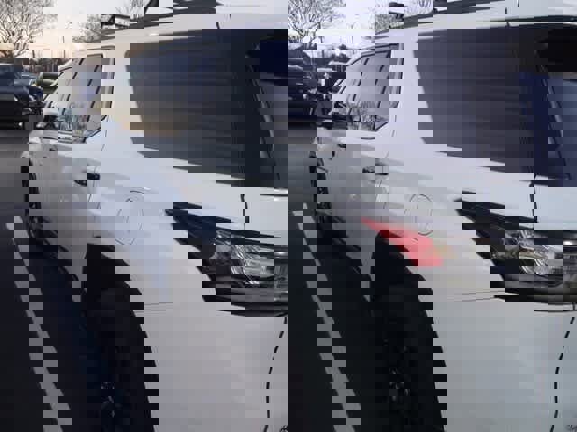 Used 2021 Chevrolet Traverse Premier w/ Redline Edition image 7