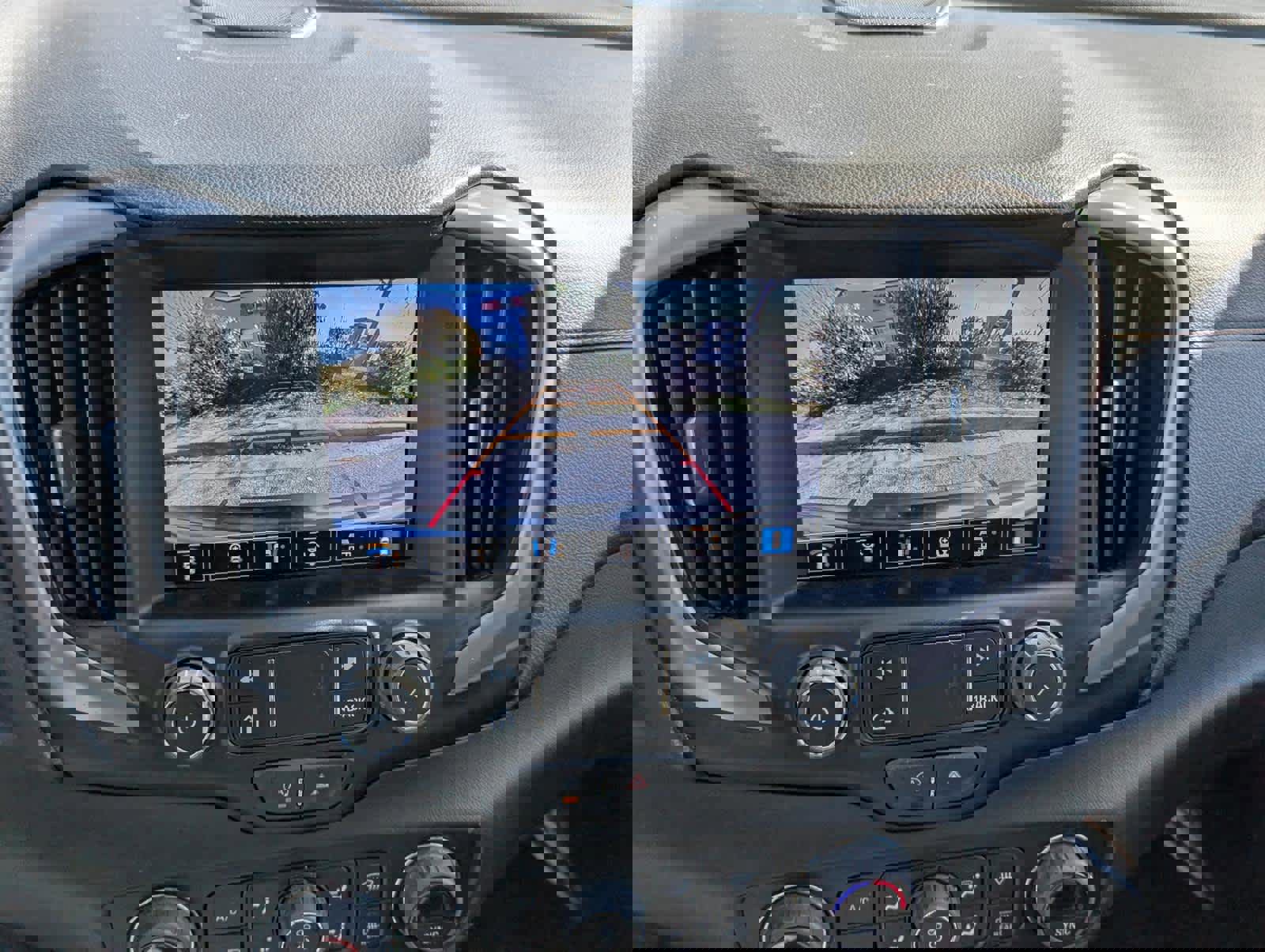 Certified 2022 GMC Terrain AT4 w/ Infotainment Package II image 30