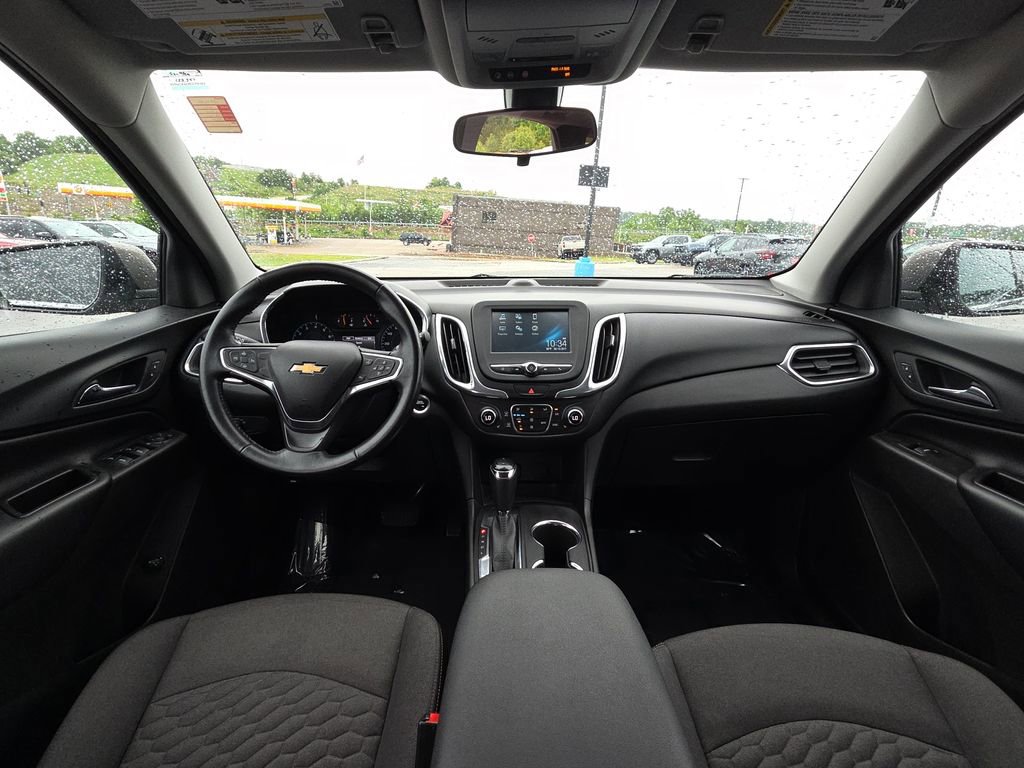Used 2018 Chevrolet Equinox LT FWD image 29