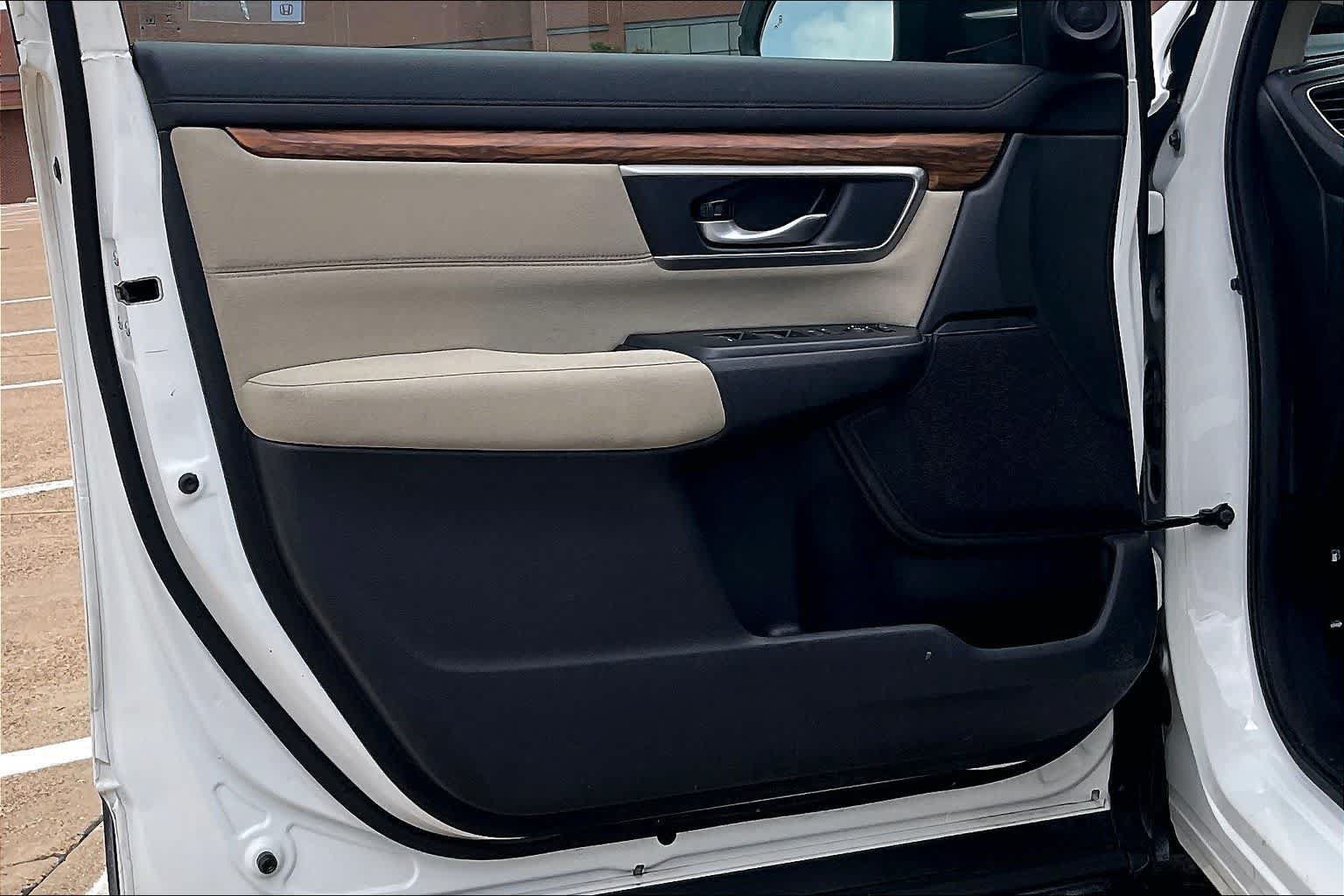 Used 2018 Honda CR-V EX image 26