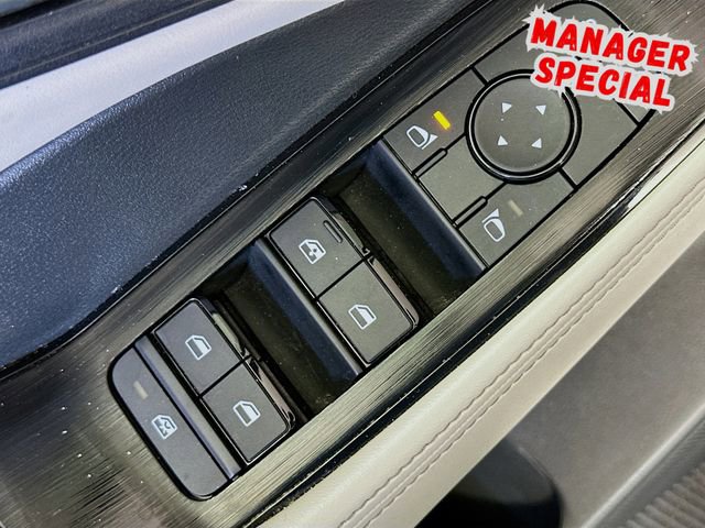 Used 2025 Nissan Rogue SV image 19