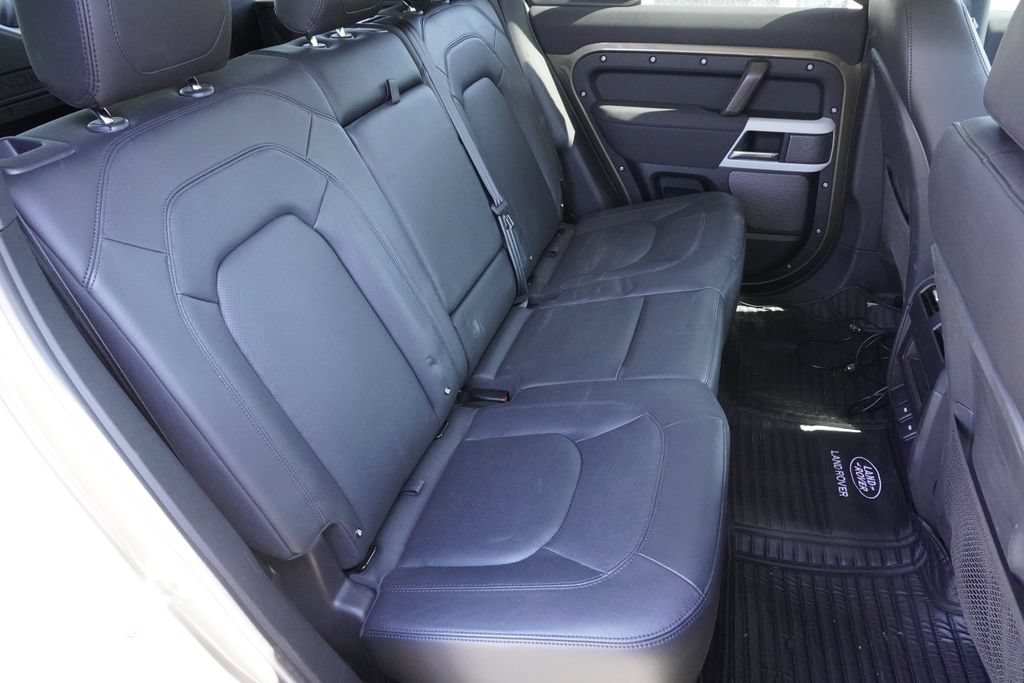 Used 2023 Land Rover Defender 110 S AWD/4WD image 27
