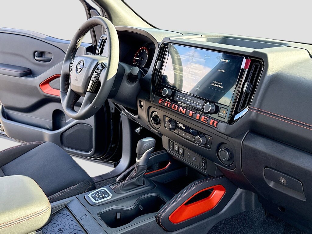 New 2026 Nissan Frontier PRO-4X w/ Pro-4x Convenience Package image 5