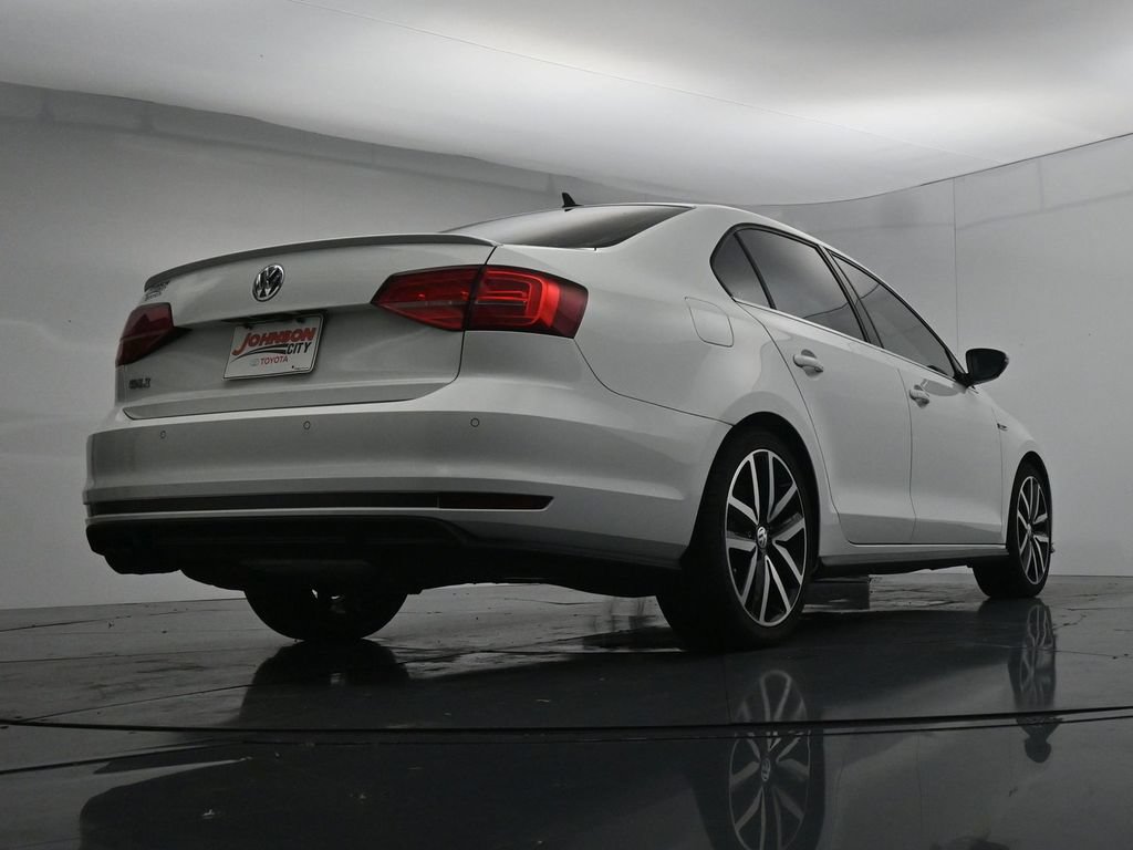 Used 2018 Volkswagen Jetta GLI FWD image 37