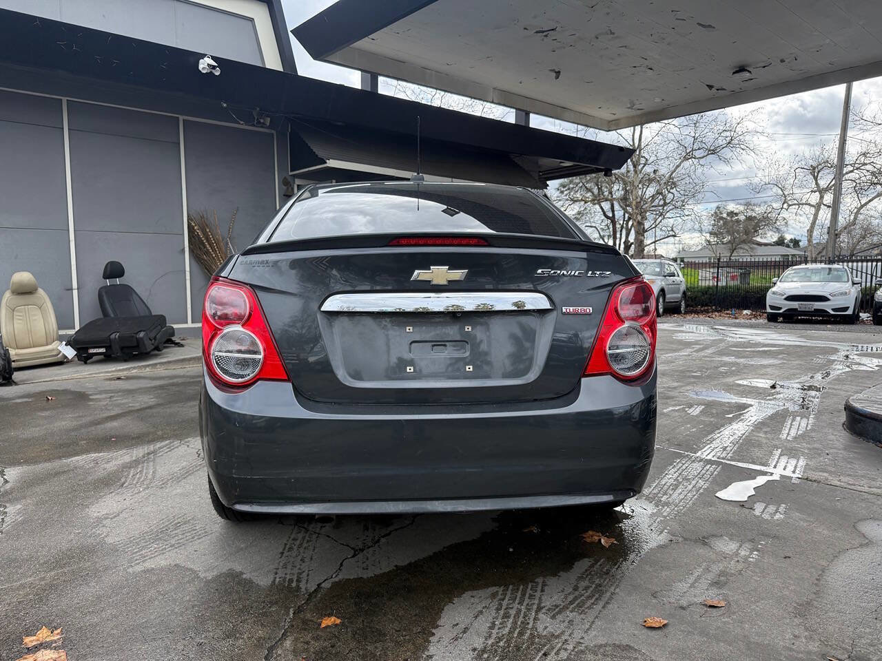 Used 2015 Chevrolet Sonic LTZ image 37