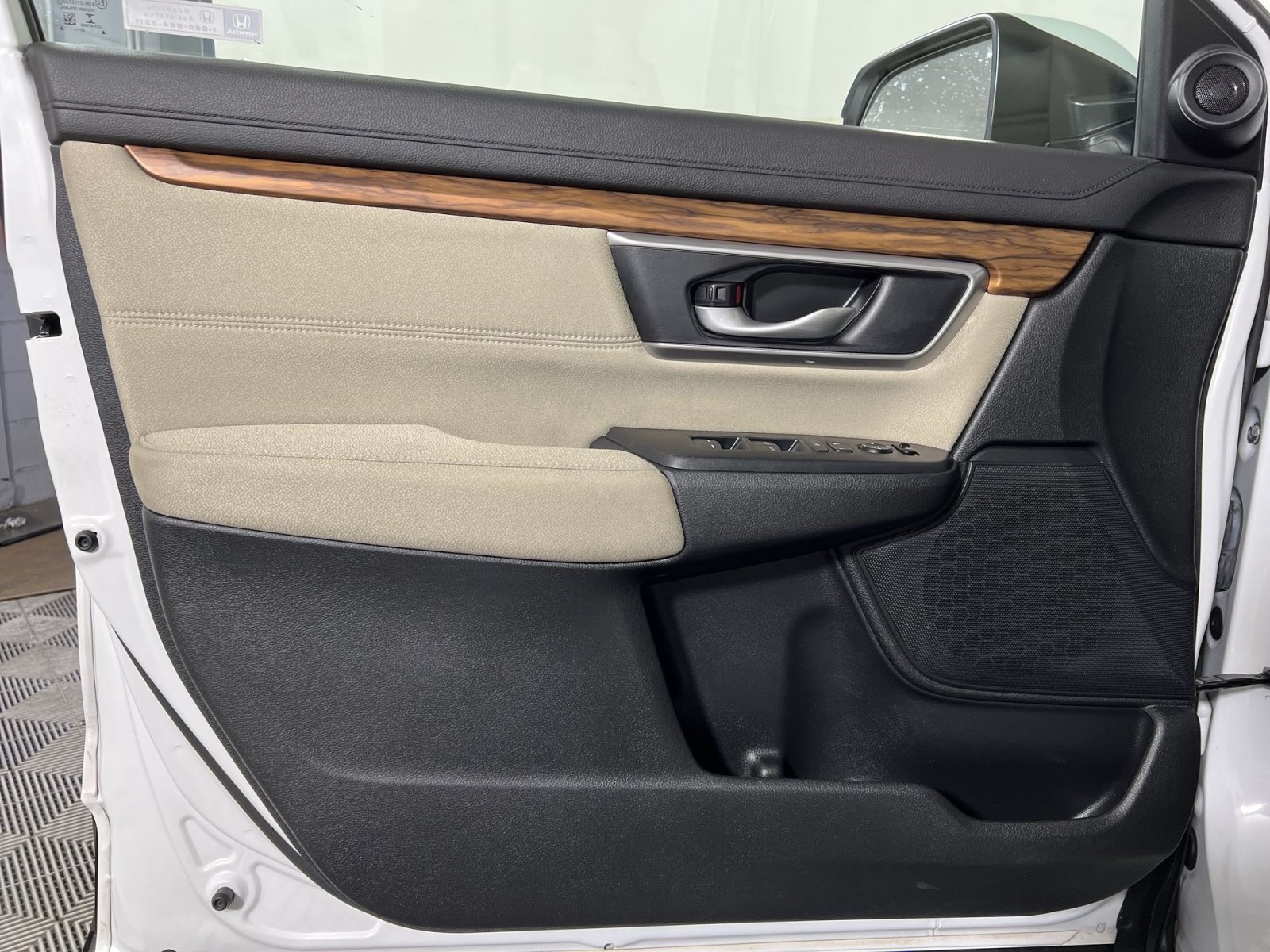 Used 2020 Honda CR-V EX image 14