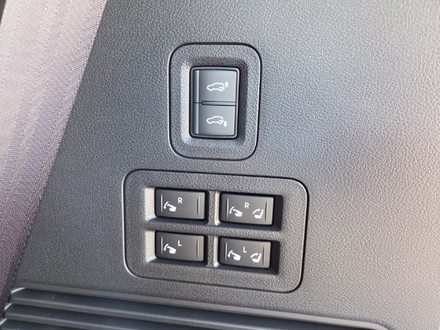 New 2027 Nissan Armada PRO-4X AWD/4WD image 18