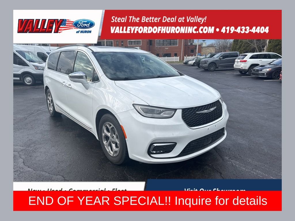 Used 2022 Chrysler Pacifica Limited image 1