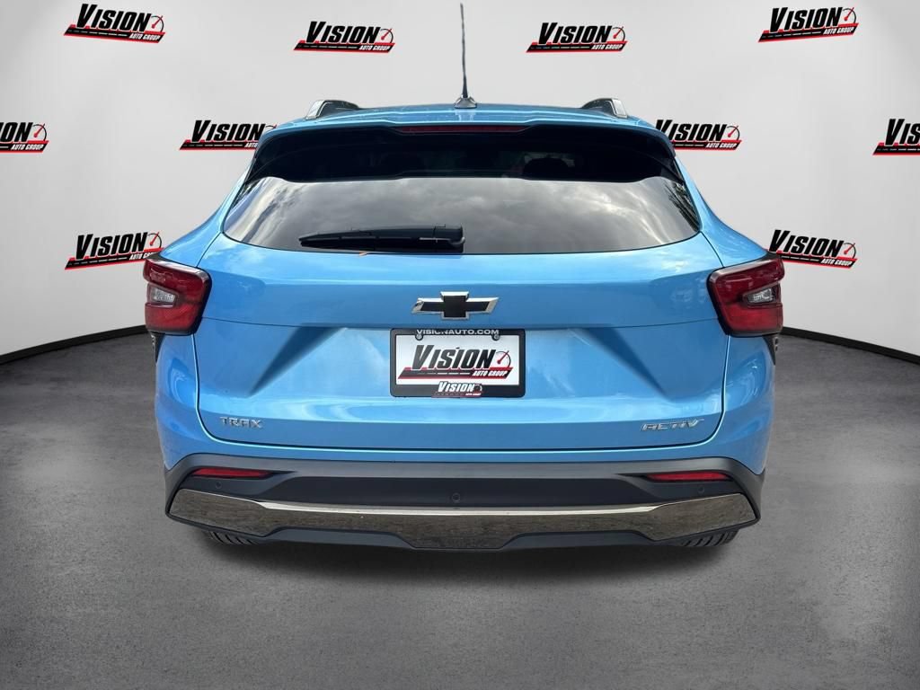 Used 2025 Chevrolet Trax ACTIV w/ Driver Confidence Package FWD image 6