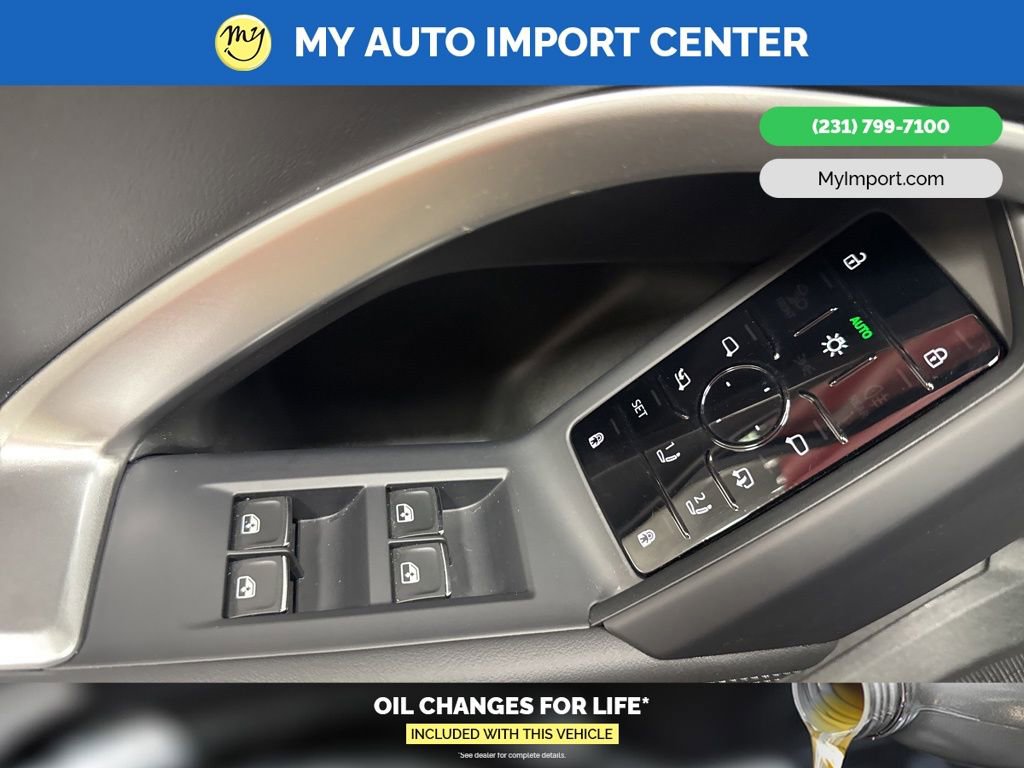 Used 2025 Audi Q5 Premium w/ Convenience Package image 11