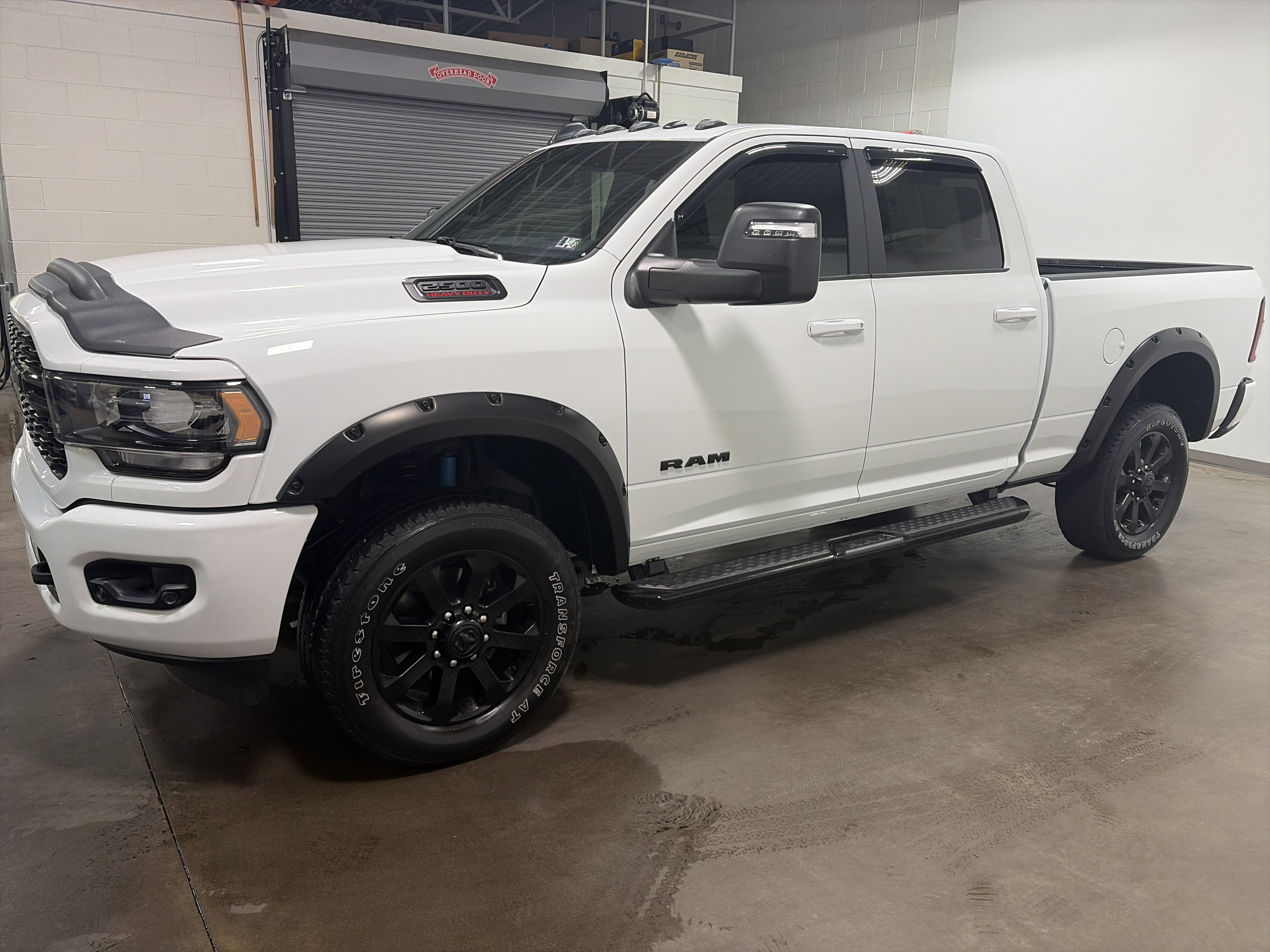 Used 2024 RAM 2500 Big Horn w/ Night Edition AWD/4WD image 6