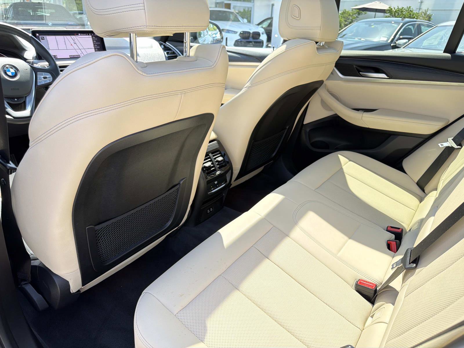 Used 2024 BMW X3 sDrive30i w/ Premium Package w/ZPA RWD image 8