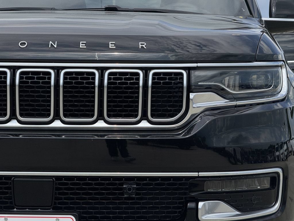 Used 2022 Jeep Wagoneer Series I w/ Premium Group I RWD image 8
