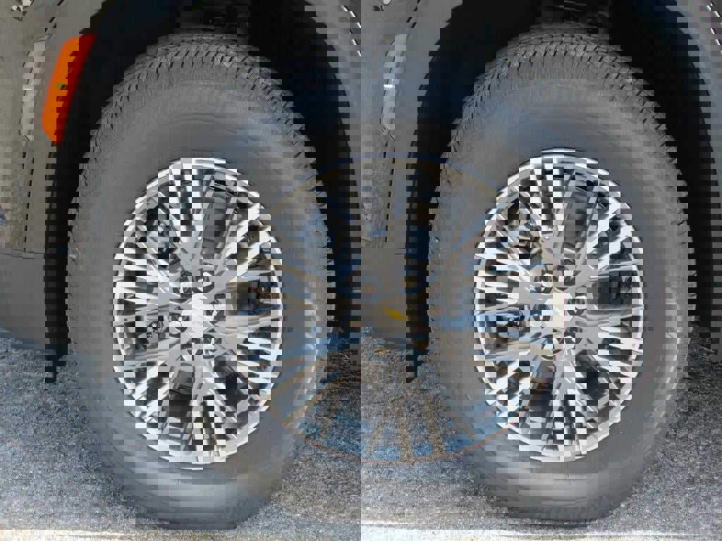 New 2026 Chevrolet Traverse LT image 7