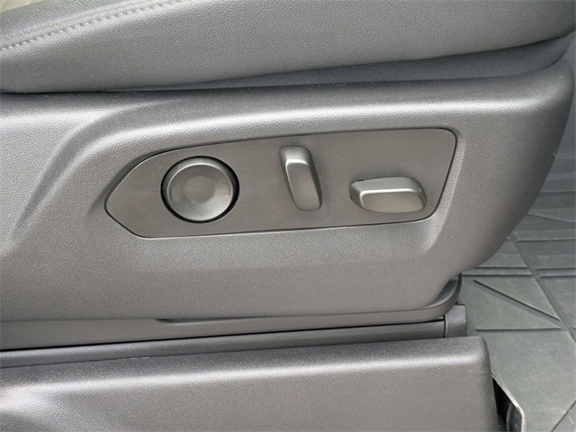 Certified 2023 Chevrolet Silverado 1500 ZR2 w/ Technology Package image 43