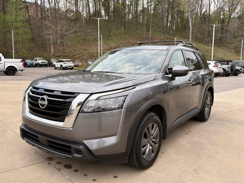 Certified 2025 Nissan Pathfinder SV w/ Cargo Package image 7