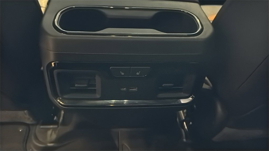 Used 2022 GMC Sierra 1500 AT4 w/ AT4 Premium Package image 21