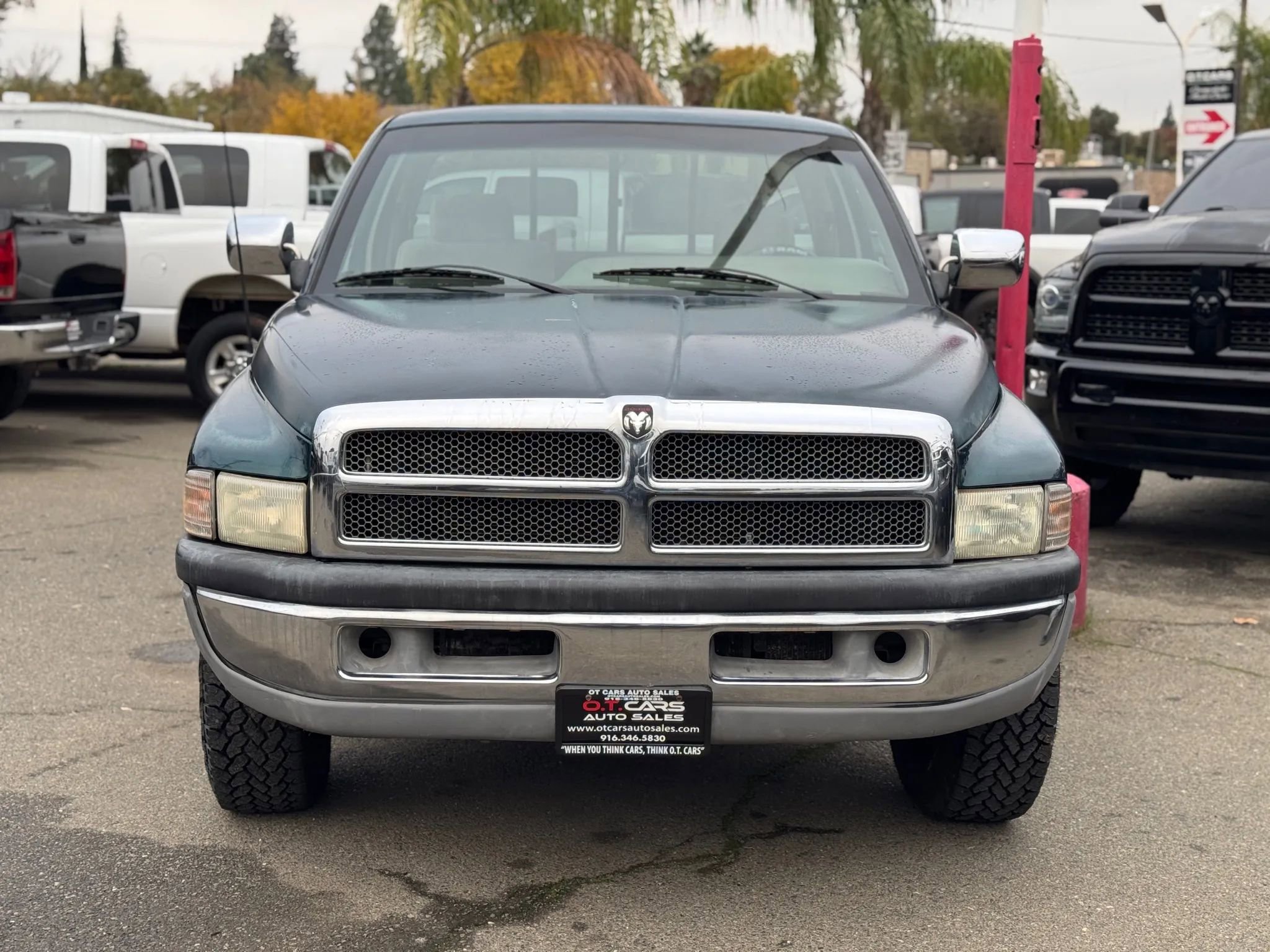 Used 1995 Dodge Ram 2500 Truck 2WD Club Cab image 2