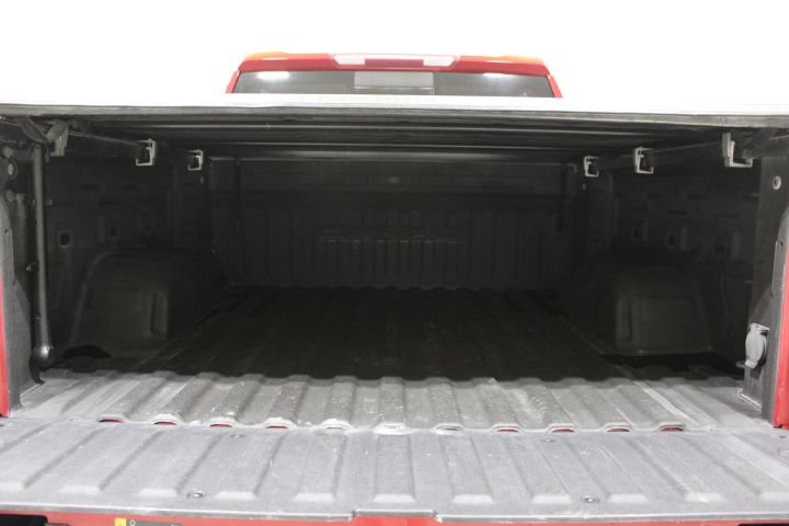 Used 2022 GMC Sierra 1500 Denali w/ Driver Alert Package II AWD/4WD image 15