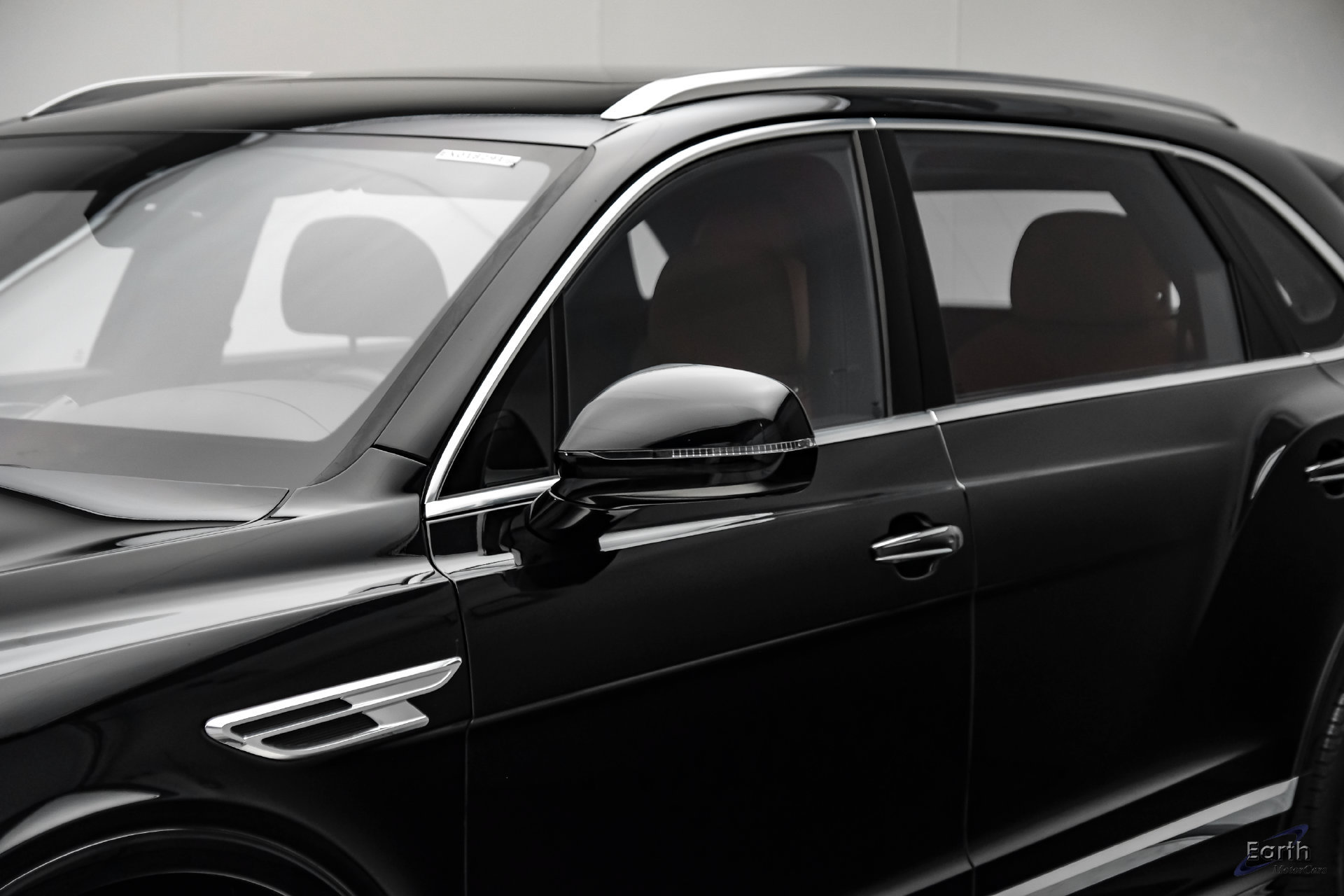 Used 2023 Bentley Bentayga Extended Wheelbase AWD/4WD image 25