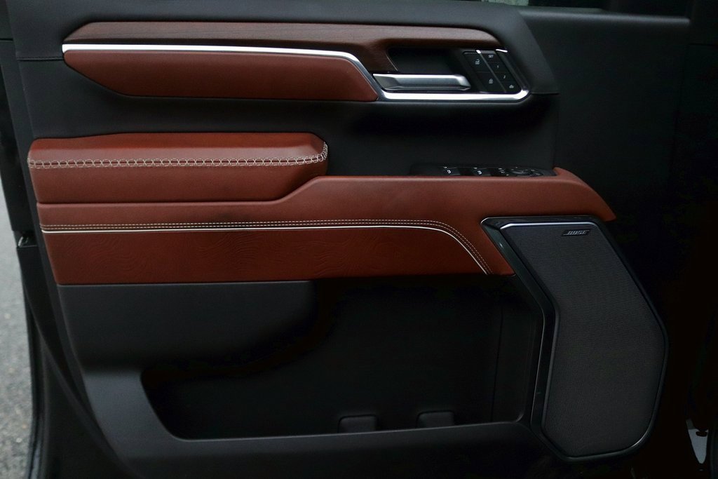 Used 2024 GMC Sierra 2500 Denali Ultimate image 12