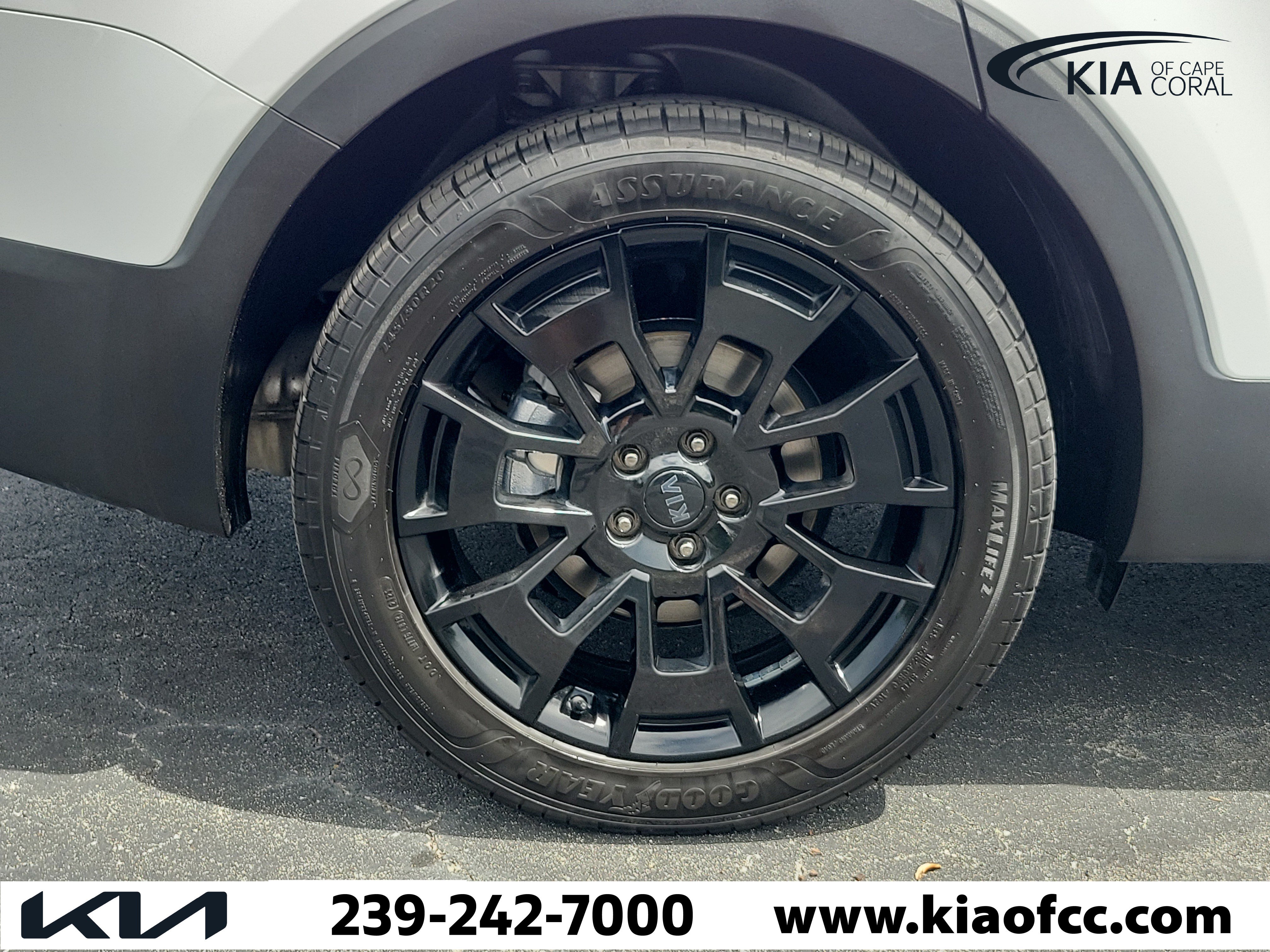Used 2021 Kia Telluride SX w/ SX Prestige Package AWD/4WD image 9