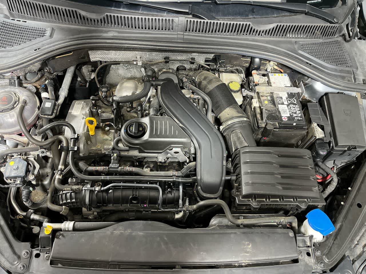 Used 2025 Volkswagen Jetta SE FWD image 12