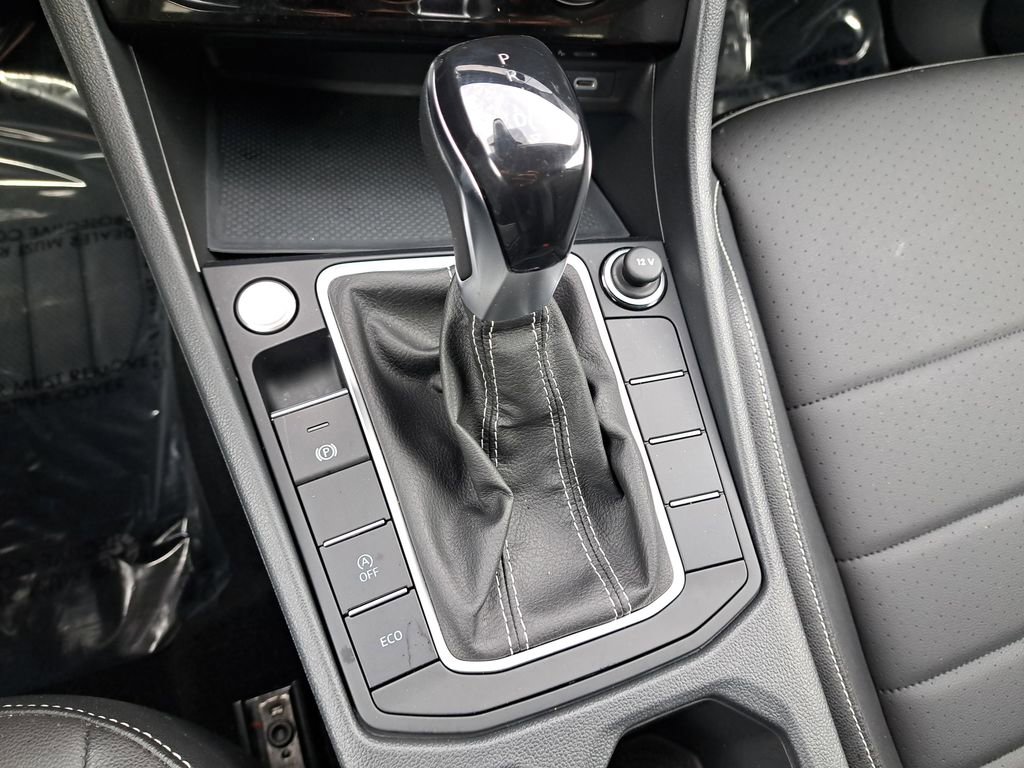 Used 2024 Volkswagen Jetta SE image 24