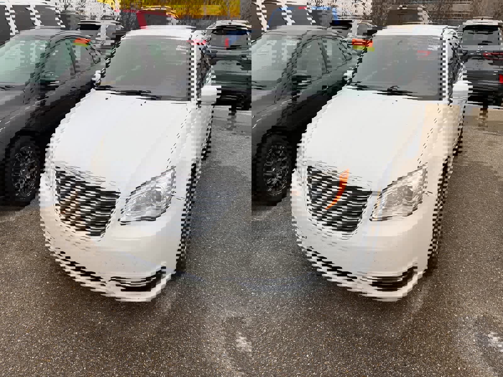 Used 2013 Chrysler 200 Touring image 4