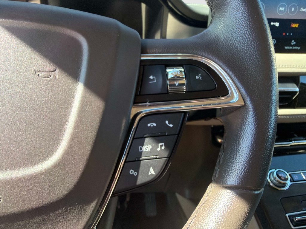Used 2023 Lincoln Nautilus FWD w/ Premium Package image 28