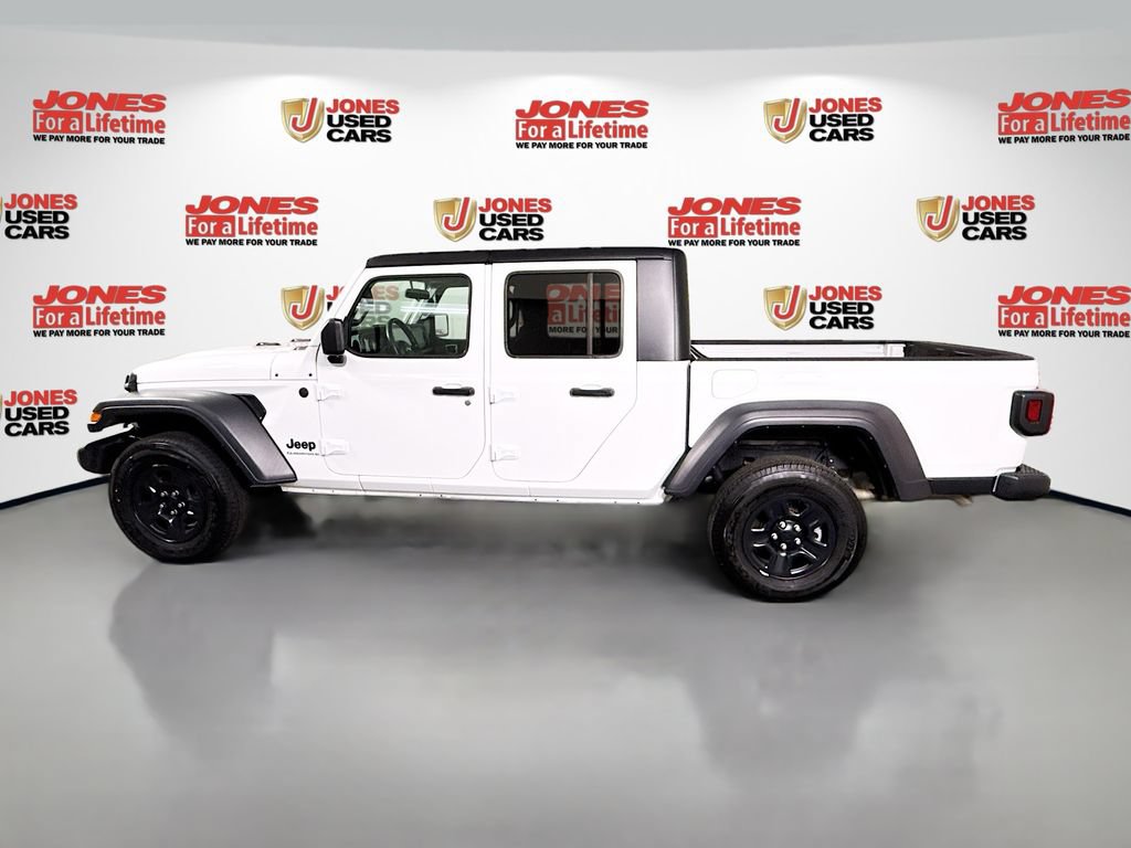Used 2024 Jeep Gladiator Sport AWD/4WD image 12